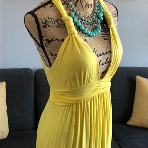 Vibrant yellow cute dress 👗